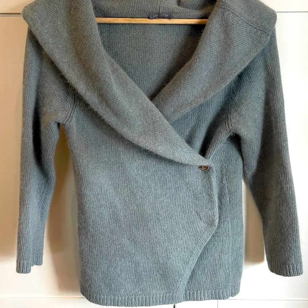 Ann Taylor grey/green Angora/wool mix cardigan size small